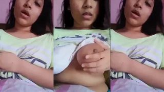 Indian Hot Teen Girl Showing Boob