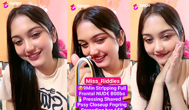 Insta Model Miss Riddles Live Fingering Her Pussy
